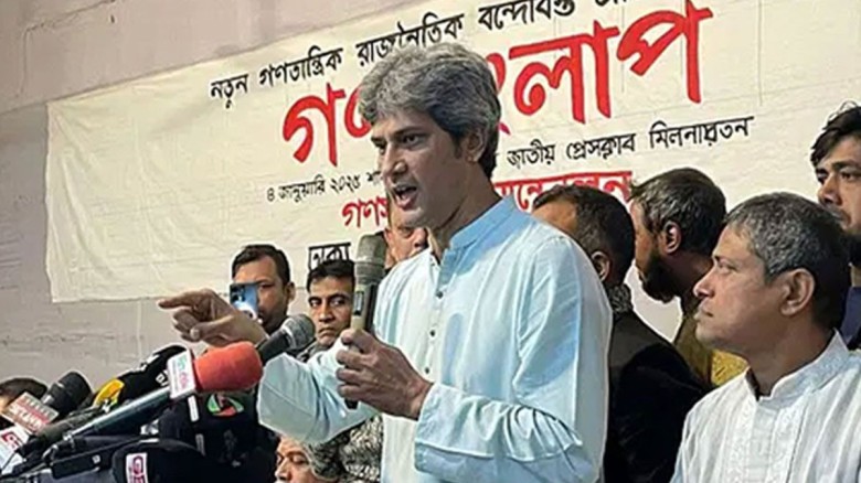 আমরা সংস্কারও চাই, নির্বাচনও চাই: জুনায়েদ সাকি...