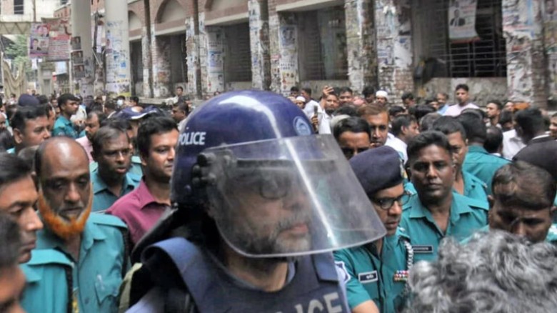 ফের ৪ দিনের রিমান্ডে সাবেক মেয়র আতিকুল ইসলাম...
