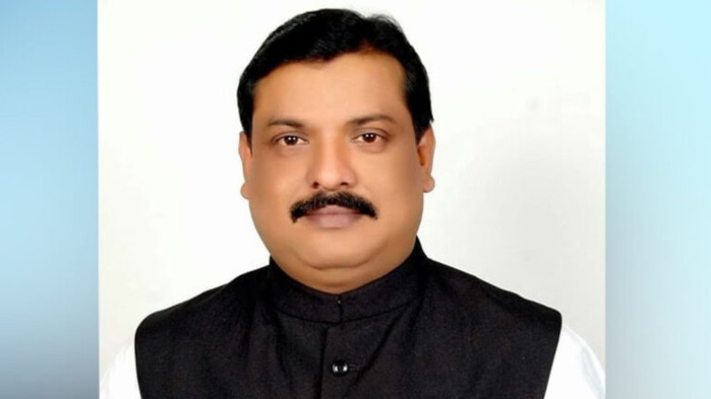 সাবেক গণপূর্ত প্রতিমন্ত্রী শরীফ আহমেদের বিরুদ্ধে দ...