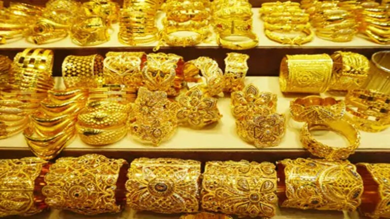 সর্বোচ্চ দামে স্বর্ণ