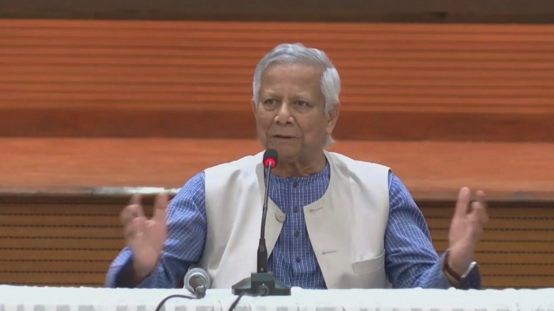 অনলাইনে মামলা দায়েরের নির্দেশ প্রধান উপদেষ্টার