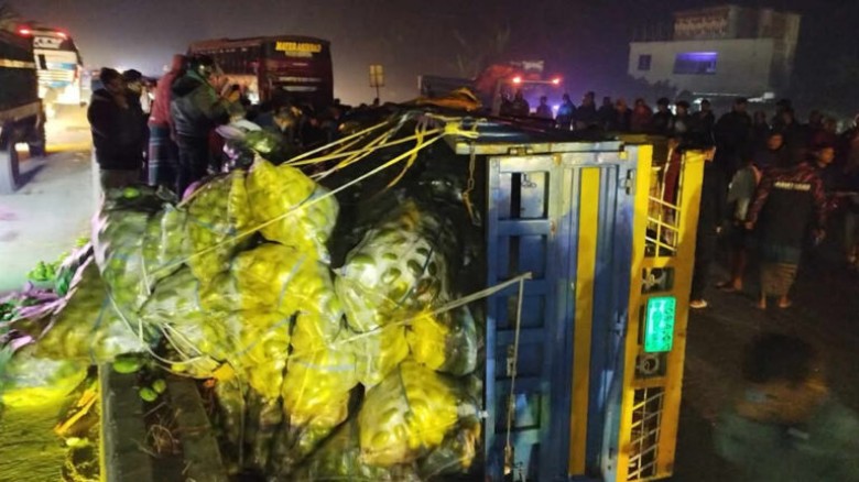 গাইবান্ধায় পৃথক সড়ক দুর্ঘটনায় ২ জনের মৃত্যু...