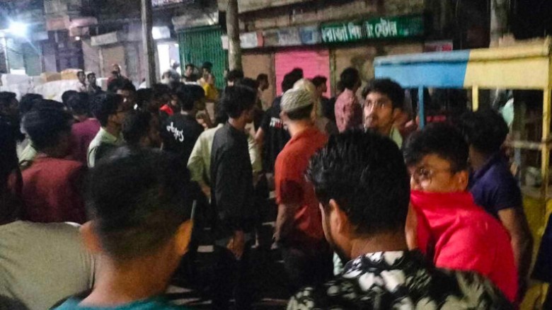 স্থানীয়দের সংঘর্ষ