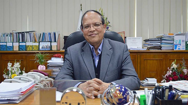 সাবেক গভর্নর আতিউরসহ ২৩ জনের দেশত্যাগে নিষেধাজ্ঞা...