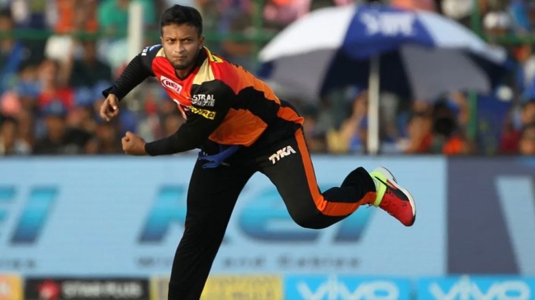 আইপিএলে ৩ ফ্র্যাঞ্চাইজির জন্য অপেক্ষায় সাকিব...