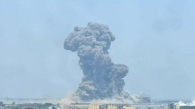 চীনের রাসায়নিক কারখানায় ভয়াবহ বিস্ফোরণ...