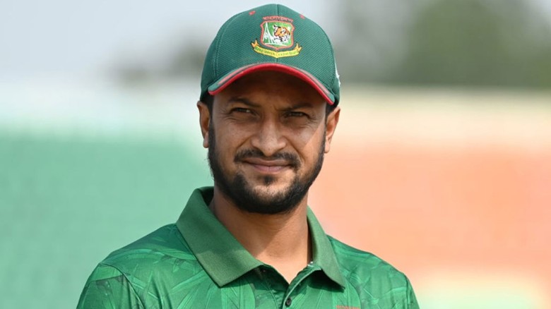 সাকিবসহ ১৫ জনের দেশত্যাগে নিষেধাজ্ঞা...