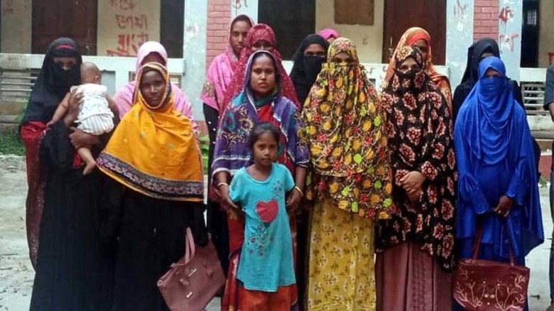 গংগাচড়া উপজেলায় সেলাই প্রশিক্ষণ শুরু...