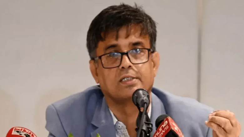 এই গণহত্যার জন্য হাসিনাকে অবশ্যই বিচারের মুখোমুখি ...