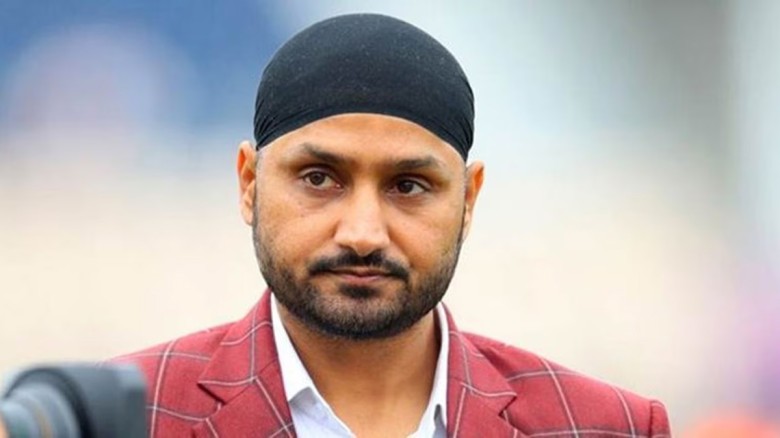 পাকিস্তানের বিপক্ষে ম্যাচ বয়কটের আহ্বান হরভজনের...