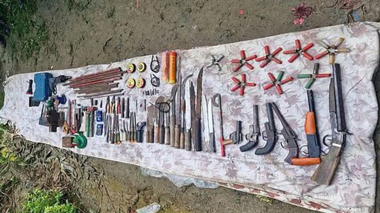সীতাকুণ্ডে দেশীয় অস্ত্র তৈরির কারখানায় অভিযান, আট...