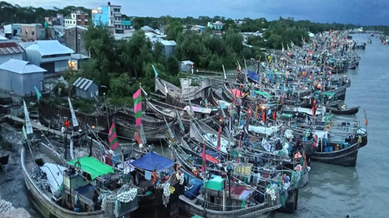 পটুয়াখালীতে ইলিশসহ সব ধরনের মাছ আহরণ ২২ দিন বন্ধ ...