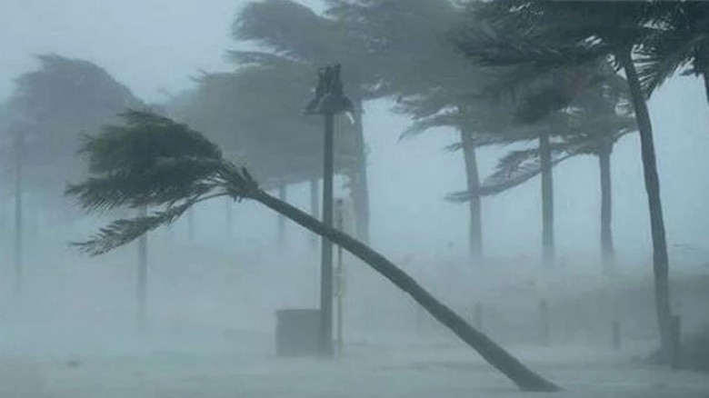 অক্টোবরে ঘূর্ণিঝড়ের আভাস