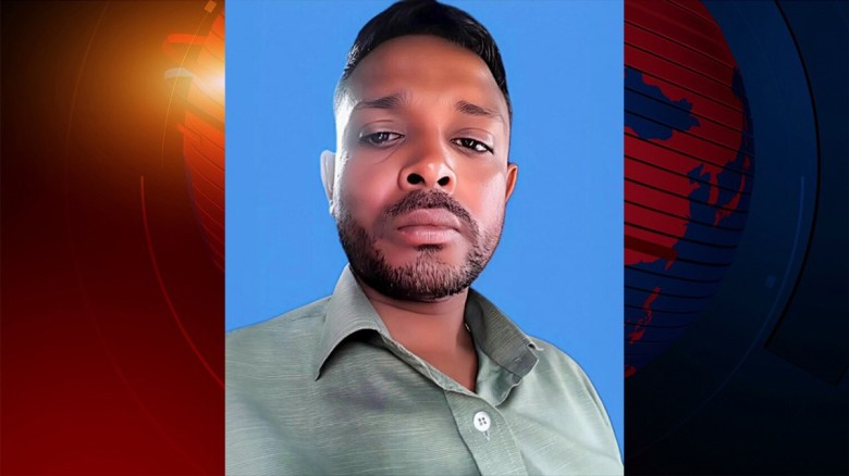ইলিশ কিনে ফেরার পথে পুলিশ দেখে নদীতে ঝাঁপ, ৬৮ ঘন্ট...