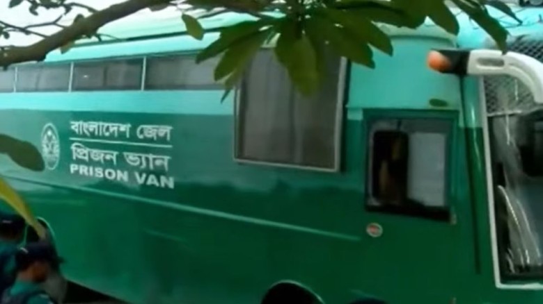 গুমের মামলায় ১৫ সেনা কর্মকর্তাকে হাজির করা হয়েছে ট্রাইব্যুনালে