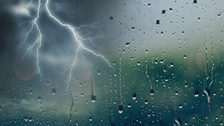 ঢাকায় বজ্রসহ বৃষ্টির পূর্বাভাস, কমতে পারে তাপমাত্রা