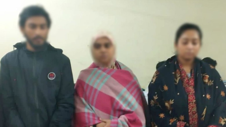 হাদিকে হত্যাচেষ্টা: ফয়সালের স্ত্রীসহ আটক ৩...
