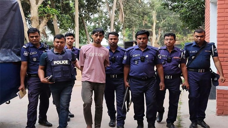 নড়াইলে ঘুমন্ত স্ত্রীকে কুপিয়ে হত্যা, স্বামী গ্রেফত...