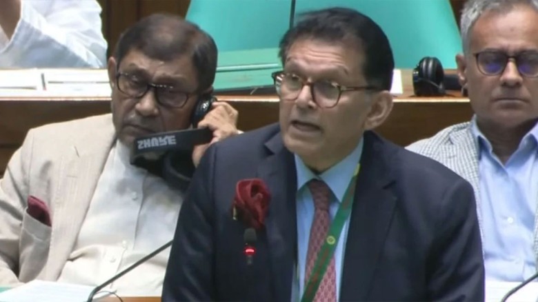 মক্কা চুক্তি মুসলিম পরিবারের অভ্যন্তরীণ বিষয়, এতে...