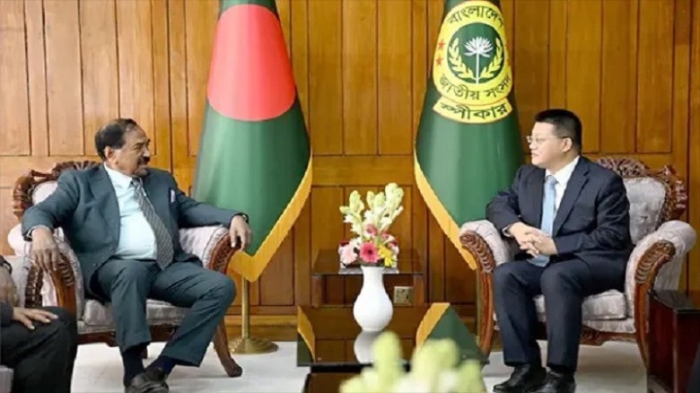স্পিকার হাফিজ উদ্দিন আহমেদের সঙ্গে বিদায়ী চীনা রা...